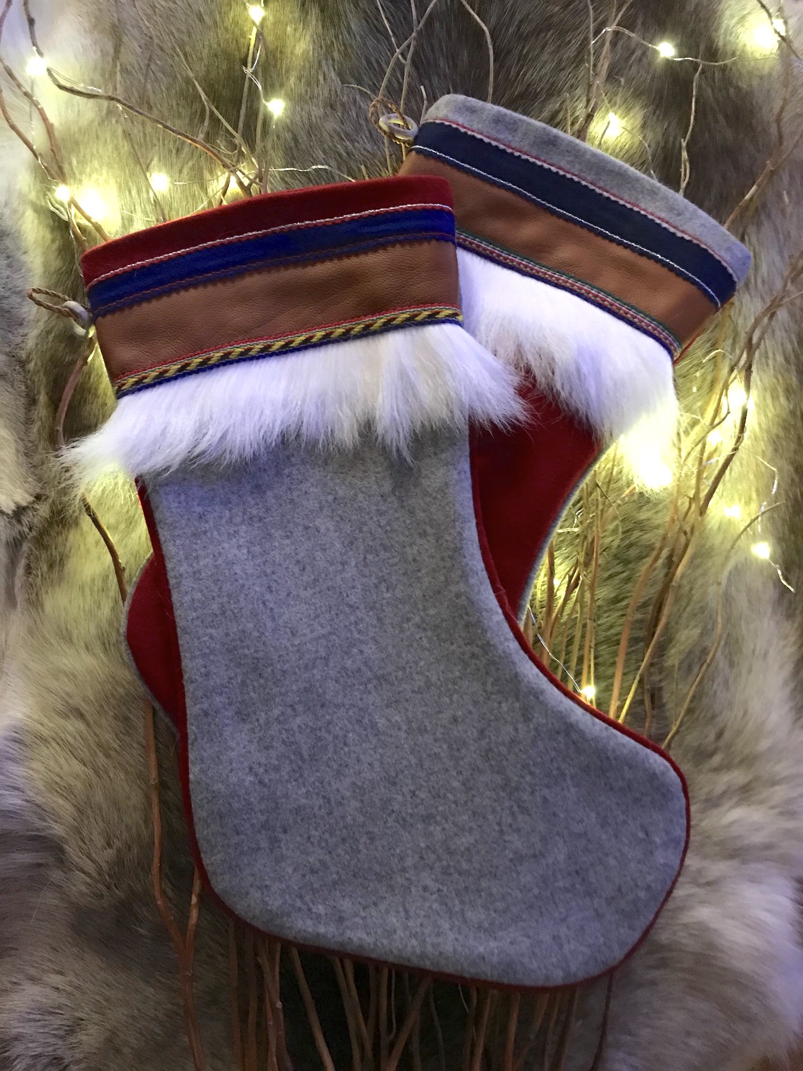 Julestrømper i ull og reinskinn